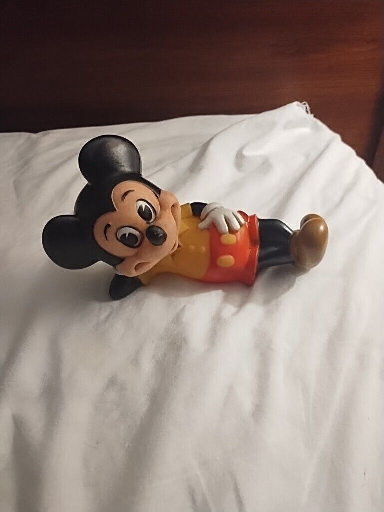 Vintage Walt Disney Reclining MICKEY MOUSE Figure ( 1950\'s - 1960\'s)