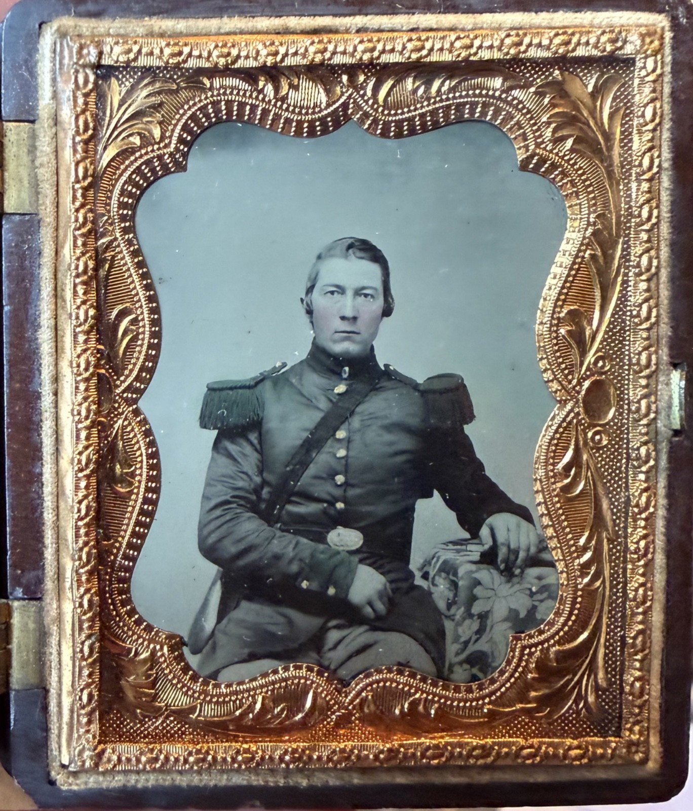 9th plate ambrotype of Civil War Union Rifleman