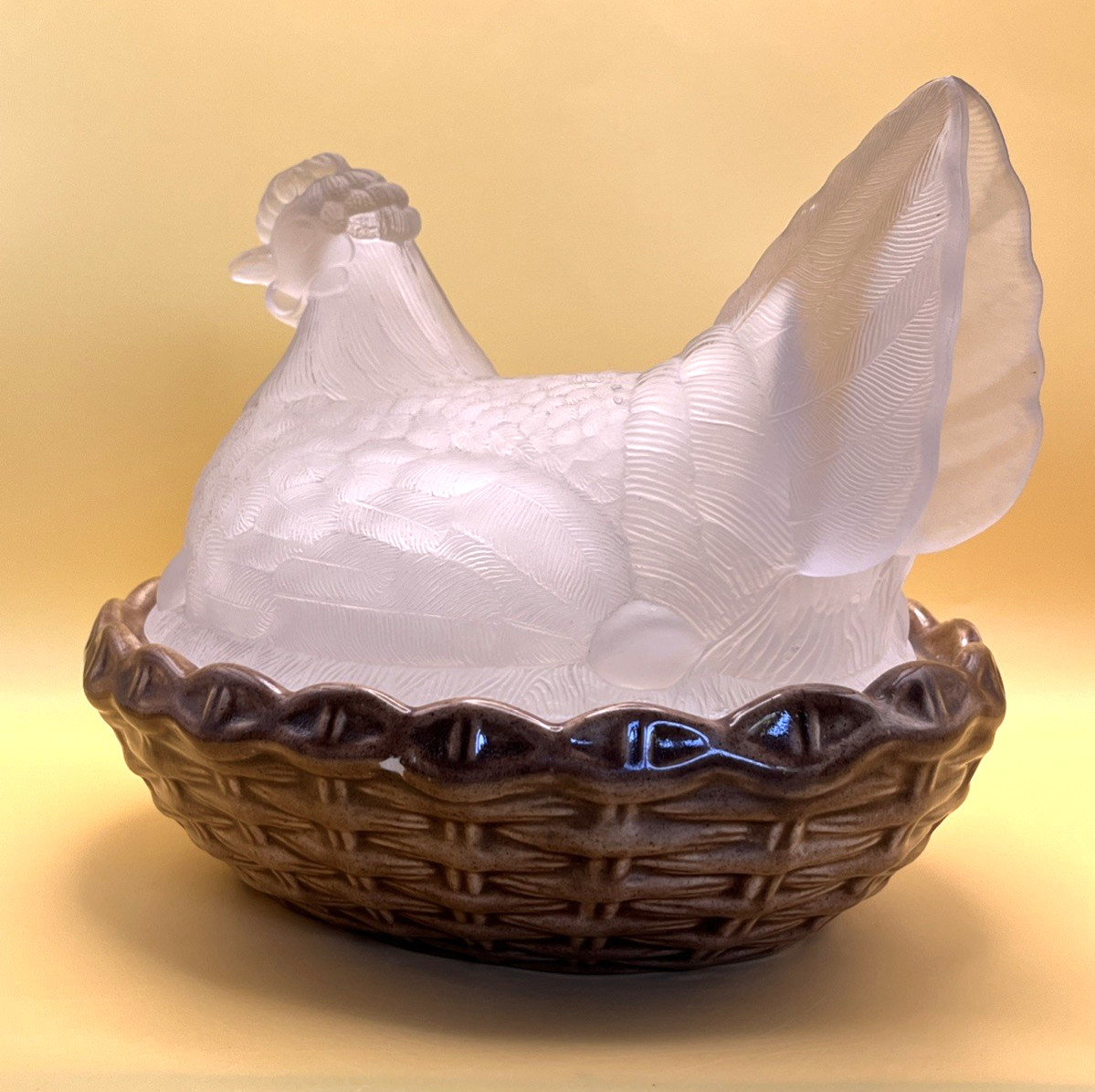 RARE Vtg Enesco Frosted Glass Hen on Ceramic Nest Lg Trinket Dish 1983 RARE Vtg Enesco Frosted Glass Hen on Ceramic Nest Lg Trinket Dish 1983