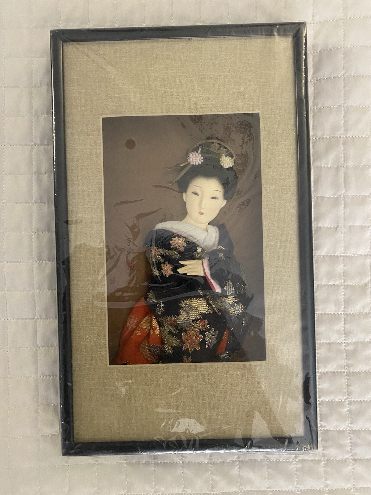 VINTAGE JAPANESE GEISHA N FABRIC KIMONO MATTED FRAMED SHADOW BOX 7.75" x 13" NEW VINTAGE JAPANESE GEISHA N FABRIC KIMONO MATTED FRAMED SHADOW BOX 7.75" x 13" NEW