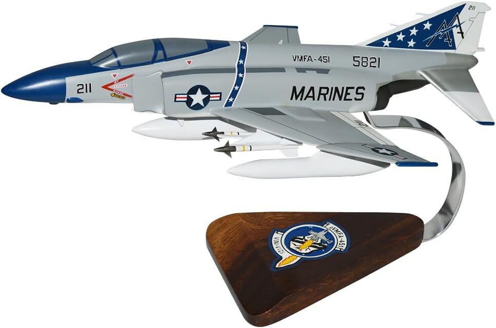 USMC McDonnell Douglas F-4 Phantom VMFA-451 Desk Display 1/48 Model SC Airplane USMC McDonnell Douglas F-4 Phantom VMFA-451 Desk Display 1/48 Model SC Airplane