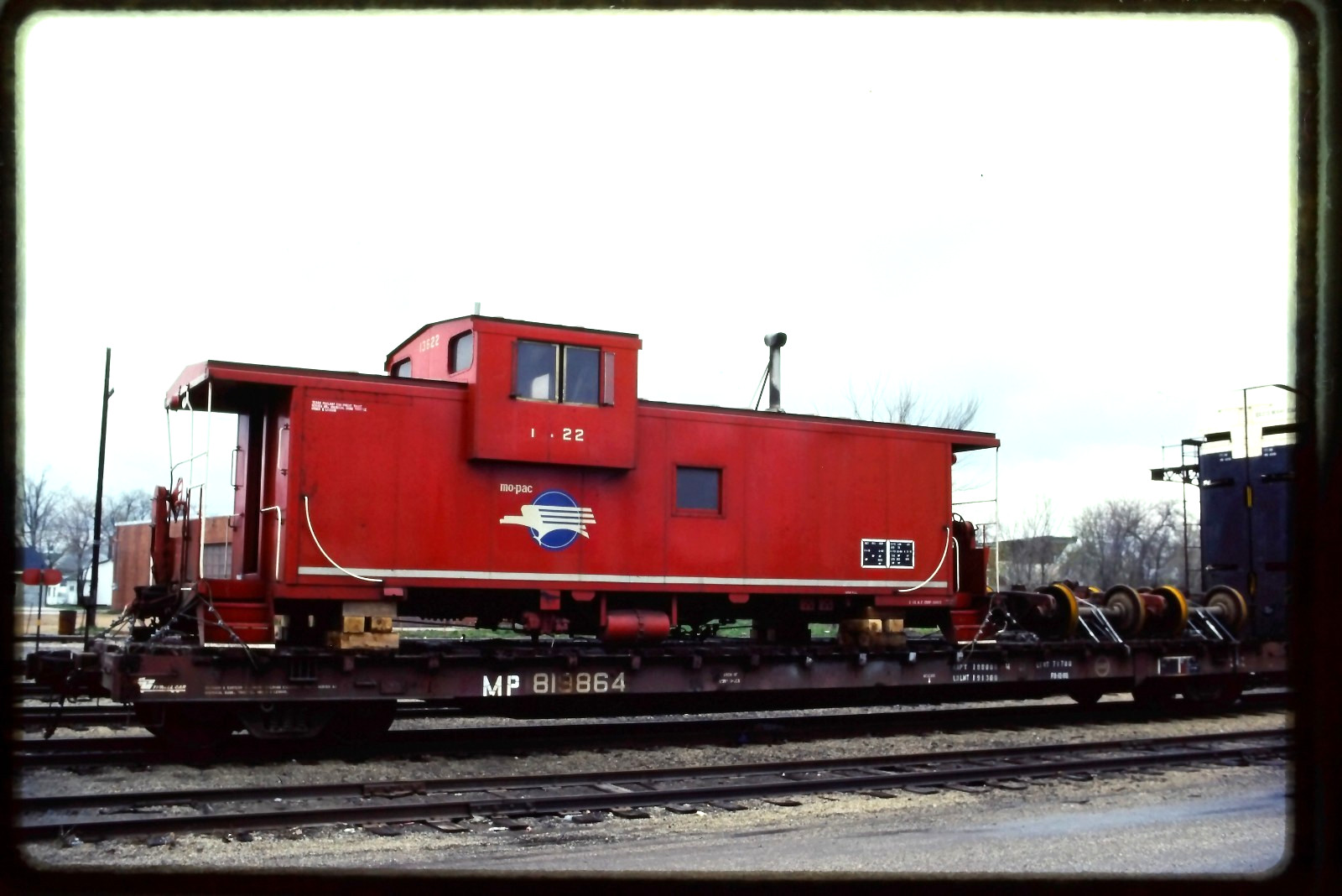 1980s ORIGINAL Slide - MoPac MP Caboose ON FLATCAR Sedalia MO Yard Kodachrome 1980s ORIGINAL Slide - MoPac MP Caboose ON FLATCAR Sedalia MO Yard Kodachrome