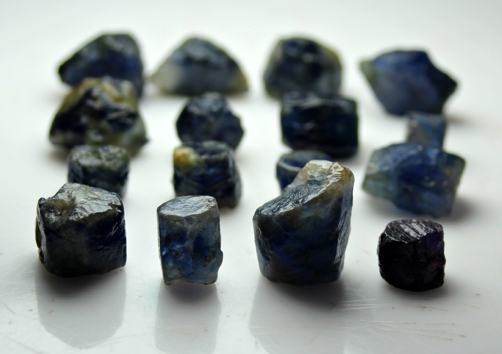 Blue Sapphire Kashmr 80 Ct natural Blue Sapphire Crystals Kashmir Paksitan Blue Sapphire Kashmr 80 Ct natural Blue Sapphire Crystals Kashmir Paksitan