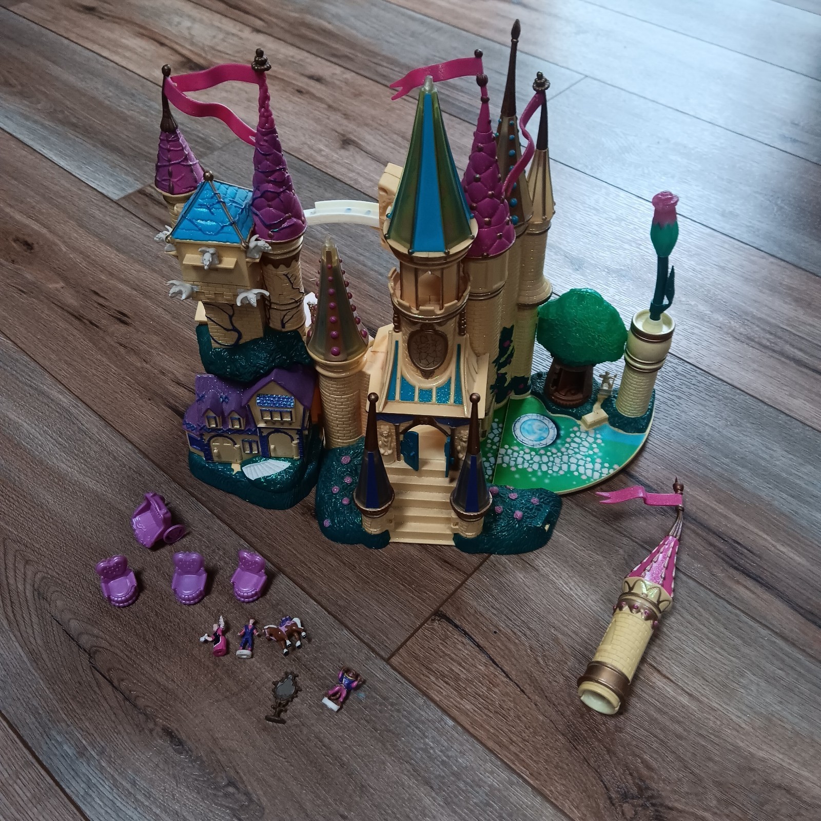 Beauty & The Beast Starcastle Play set Trendmasters 1998 Disney Near Complete Beauty & The Beast Starcastle Play set Trendmasters 1998 Disney Near Complete