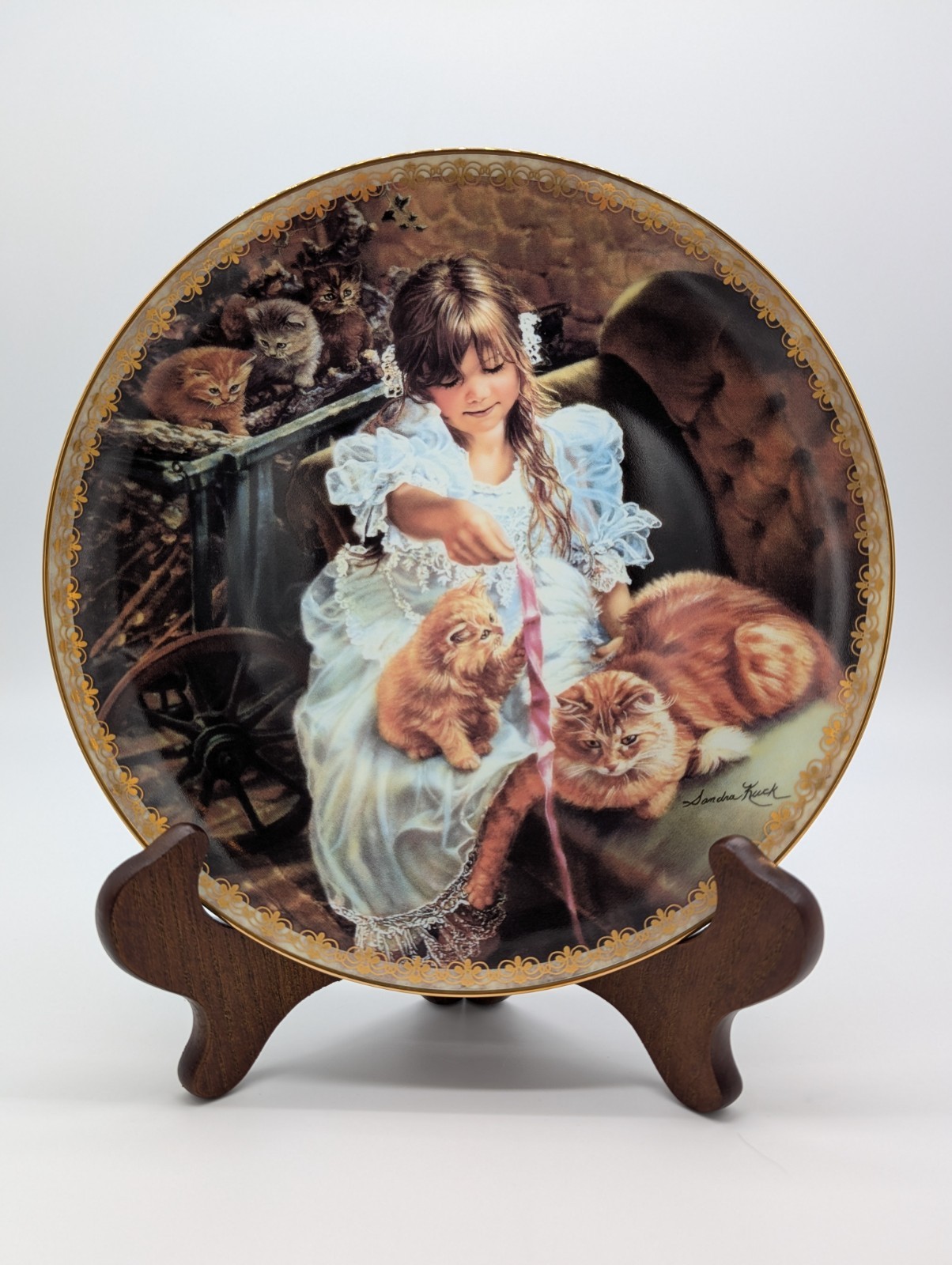 "Moments of Tenderness" Limited Edition Plate (2nd Issue) by Sandra Kuck #3616MT "Moments of Tenderness" Limited Edition Plate (2nd Issue) by Sandra Kuck #3616MT