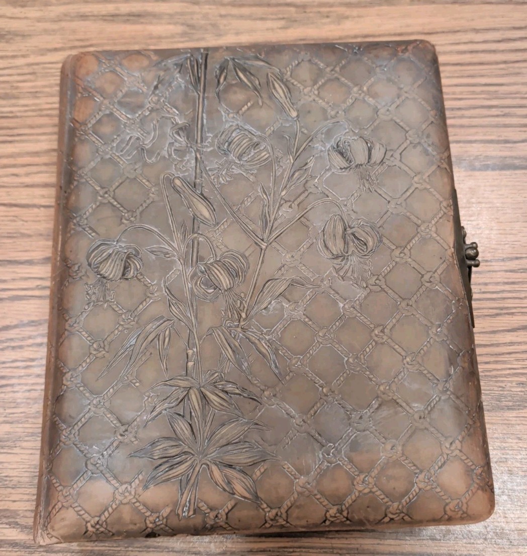 Antique Gorgeous Condition Floral Leather Photo Album Holds 36 Cabinet Photos