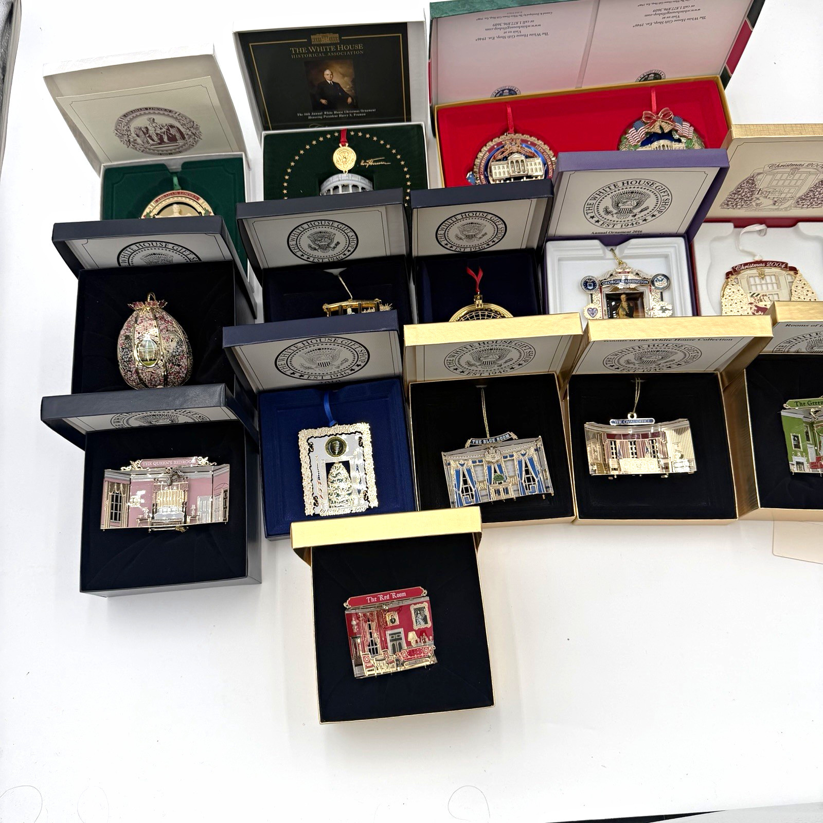 White House Historical Christmas Hanging Ornament Lot 14 White House Historical Christmas Hanging Ornament Lot 14