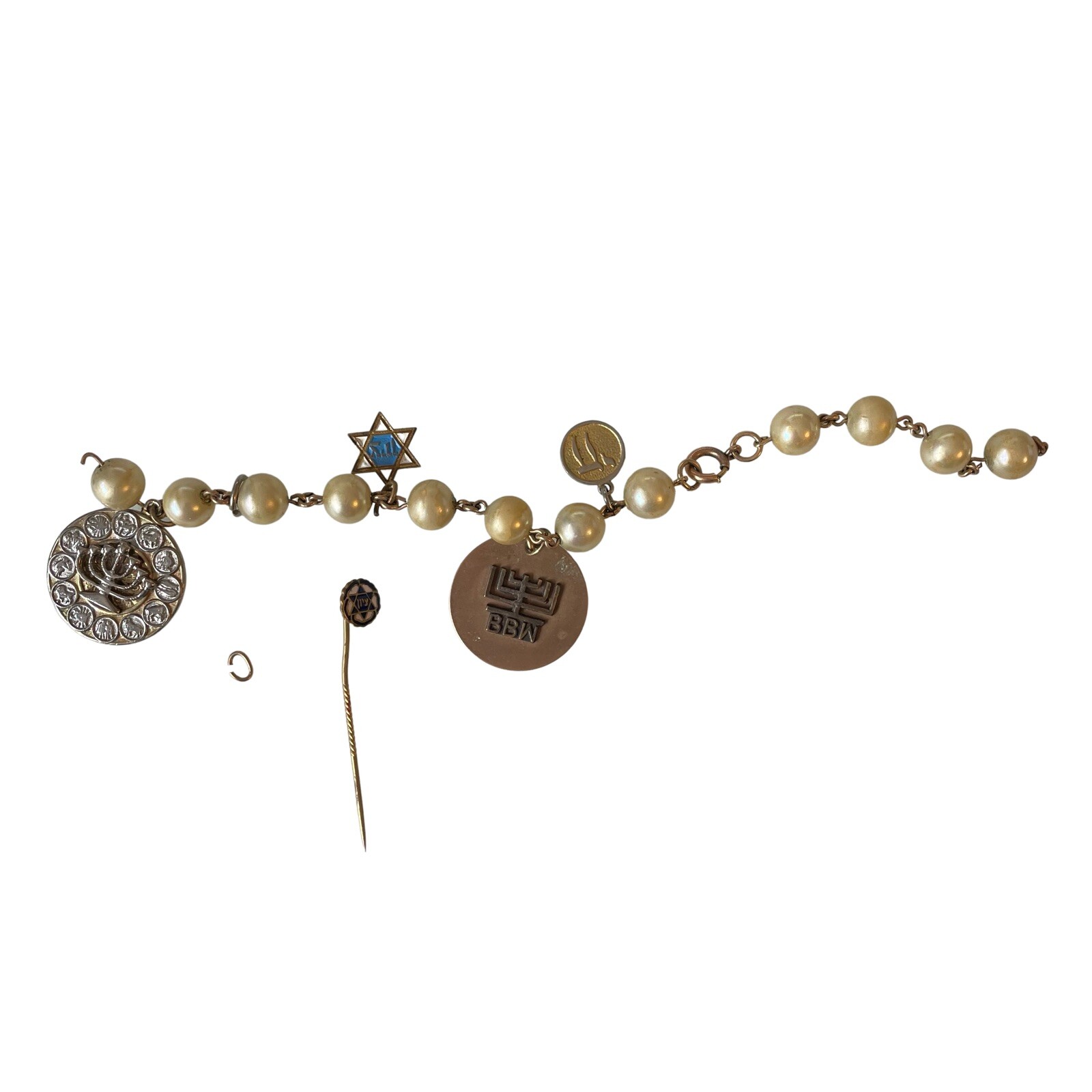 Vintage B’nai B’rith Women Bracelet Charm Matching Lapel Pin Broken NEEDS REPAIR Vintage B’nai B’rith Women Bracelet Charm Matching Lapel Pin Broken NEEDS REPAIR