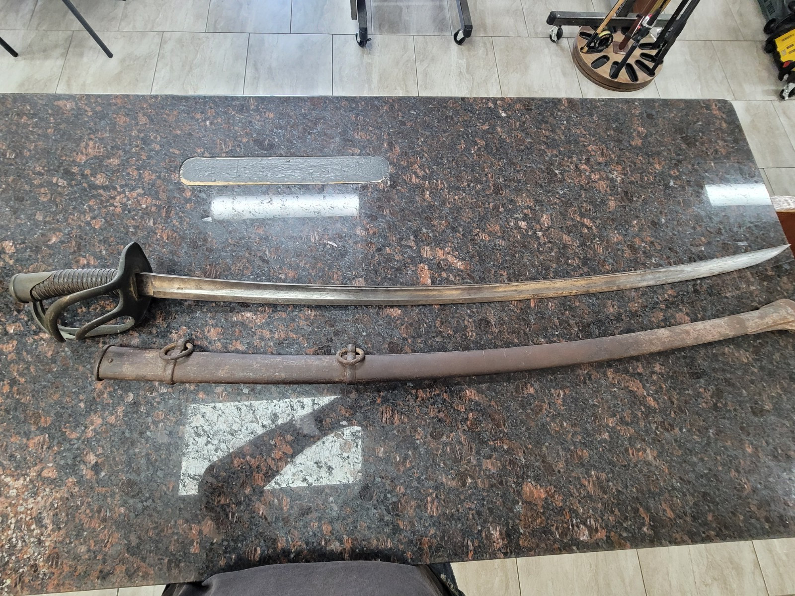 Antique Style Civil War 1840 Heavy Calvary Saber Sword WRISTBREAKER Antique Style Civil War 1840 Heavy Calvary Saber Sword WRISTBREAKER