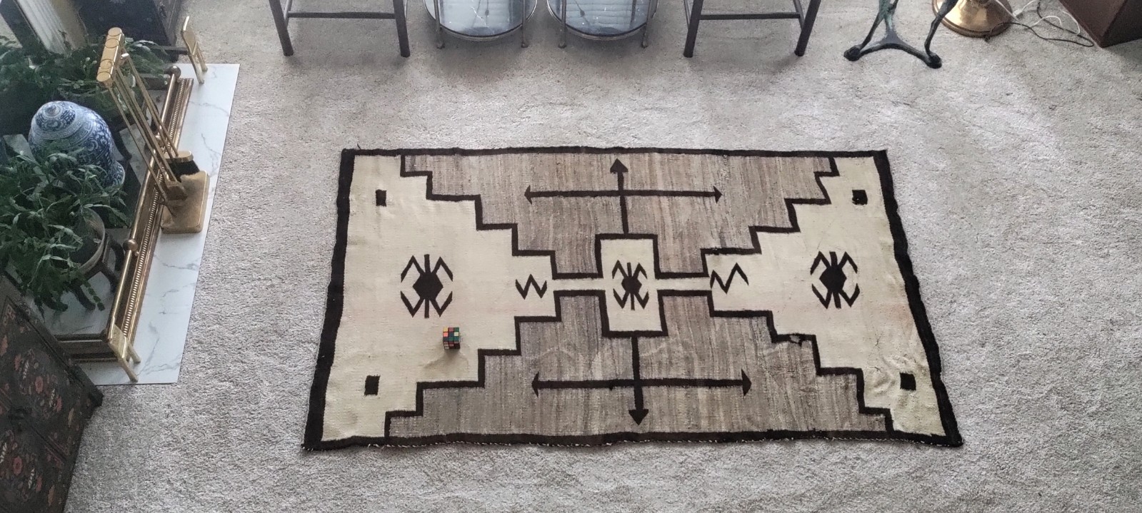 Antique NAVAJO Wool rug STORM pattern 52" x 88" White Gray Brown c. early 1900's