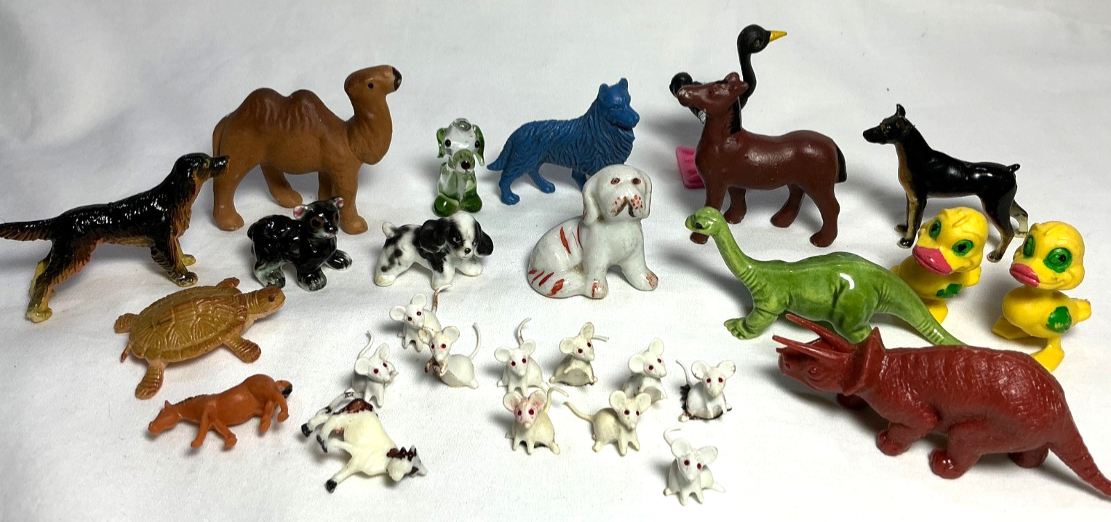 26 Vintage Miniatures, Dogs, Mice, Dinosaurs, Camel, Turtle + 26 Vintage Miniatures, Dogs, Mice, Dinosaurs, Camel, Turtle +