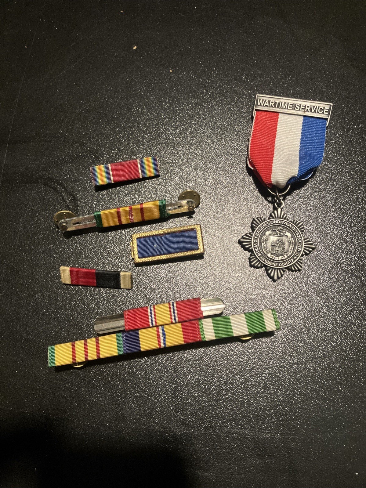 Rare Salem Massachusetts Wartime Service Medal WWII Us Army Ribbon Bar Lot Vet Rare Salem Massachusetts Wartime Service Medal WWII Us Army Ribbon Bar Lot Vet
