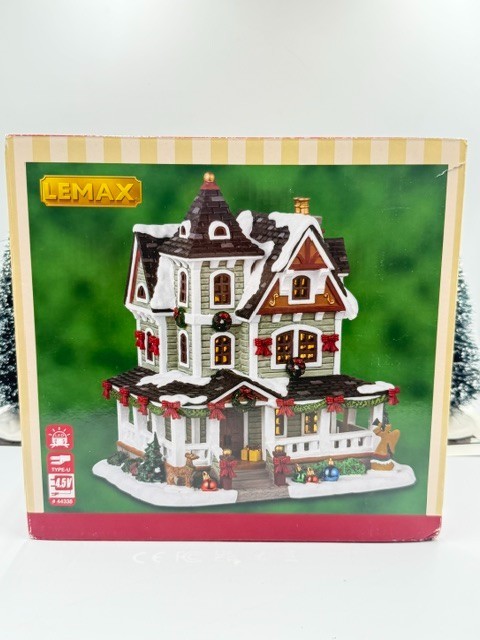 Lemax 2024 Whitbey Residence Lighted Christmas Village Lemax 2024 Whitbey Residence Lighted Christmas Village