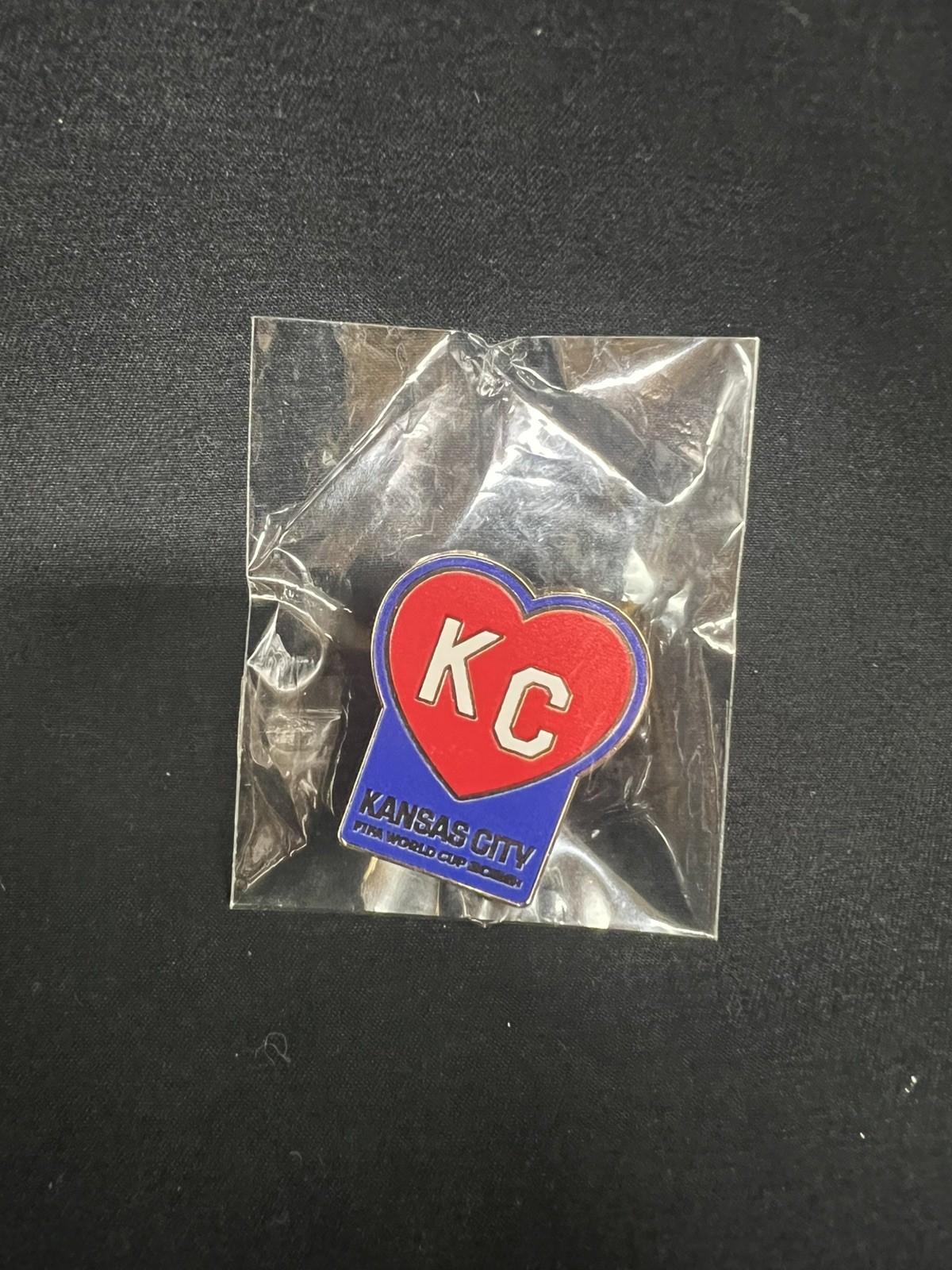 Kansas City FIFA World Cup 2026 KC Heart Pinback Lapel Pin Media Sealed 2026