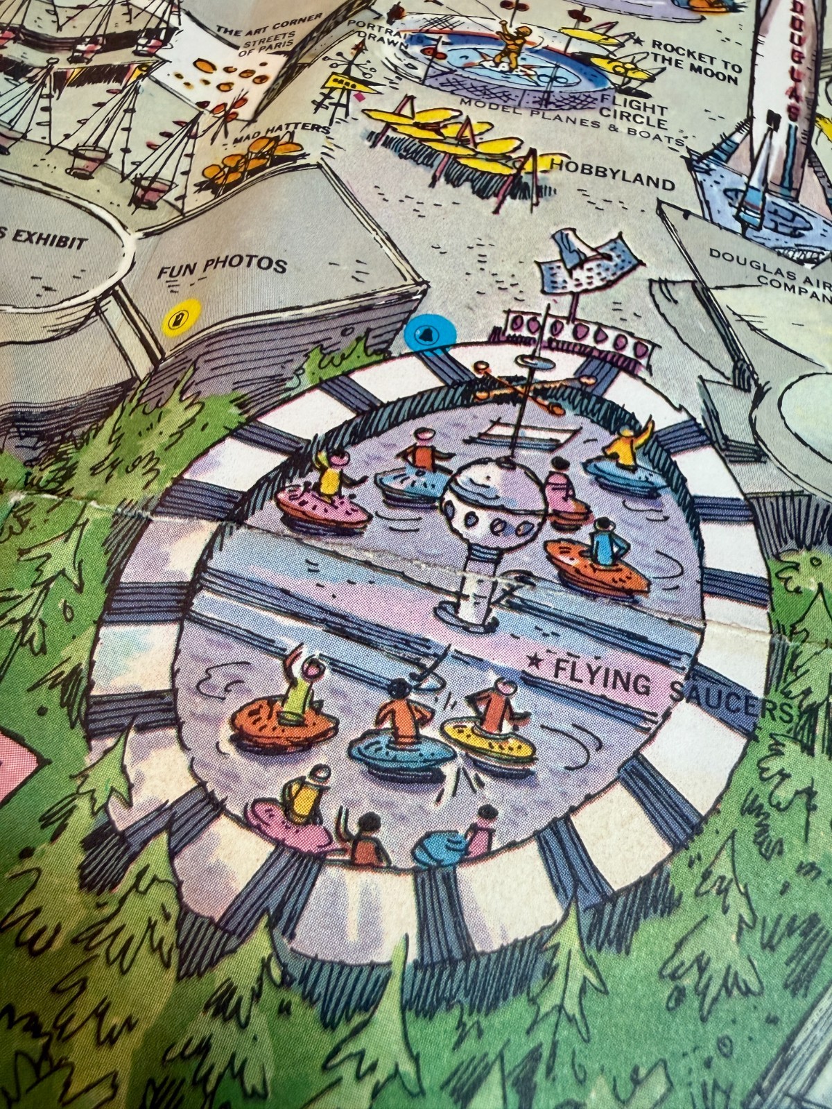 1962 DISNEYLAND MAP 30" x 45" With EXTRA STUFF ~ BEAUTIFUL & VIBRANT 1962 DISNEYLAND MAP 30" x 45" With EXTRA STUFF ~ BEAUTIFUL & VIBRANT