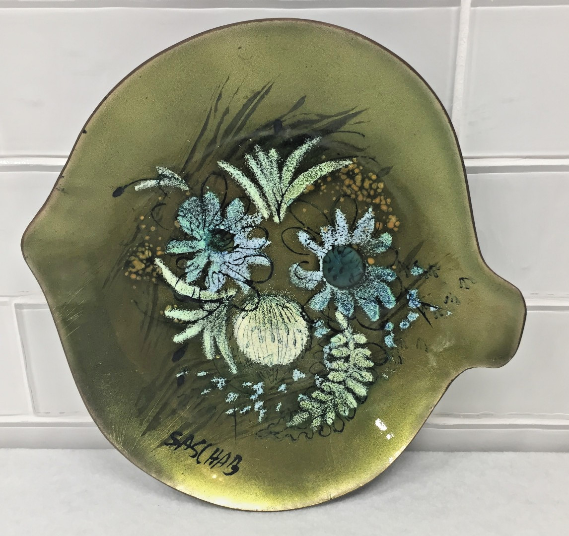 VINTAGE SASCHA BRASTOFF OLIVE GREEN ENAMEL COPPER TRINKET TRAY DISH SIGNED 6" VINTAGE SASCHA BRASTOFF OLIVE GREEN ENAMEL COPPER TRINKET TRAY DISH SIGNED 6"