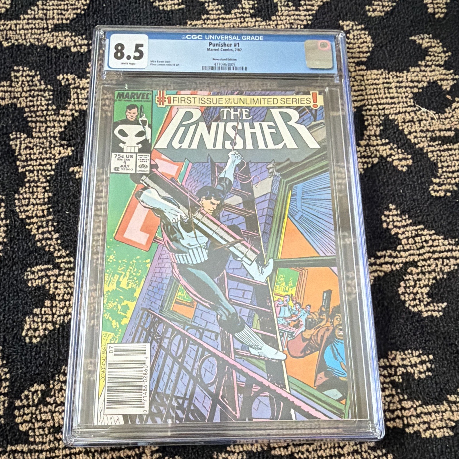 Marvel Comics The Punisher #1 CGC 8.5 (1987) Newsstand Edition Rare Marvel Comics The Punisher #1 CGC 8.5 (1987) Newsstand Edition Rare