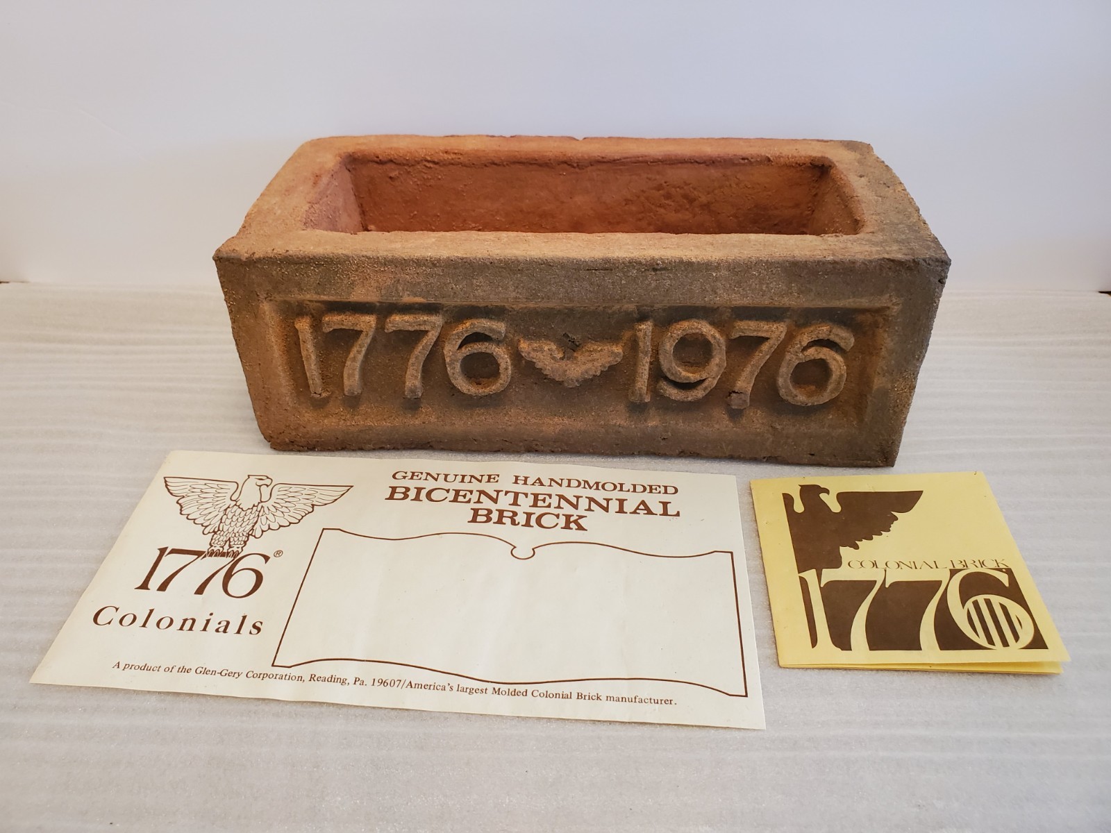 Vintage 1776-1976 Bicentennial Planter Brick by Glen-Gery – 8 1/4" Long Vintage 1776-1976 Bicentennial Planter Brick by Glen-Gery – 8 1/4" Long
