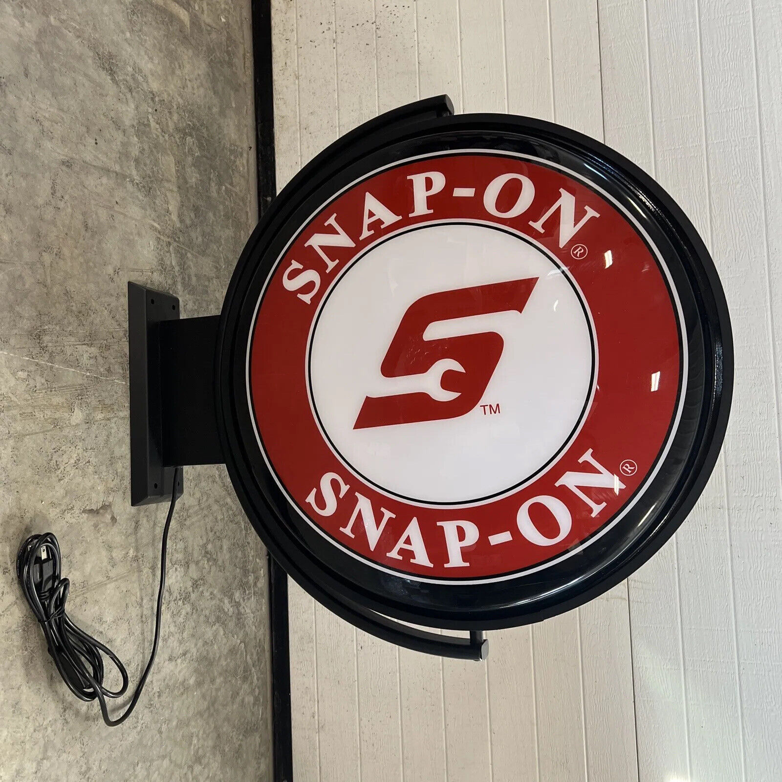 Snap On 2023 Limited Edition LARGE Rotating LED Wall Sign Ssc23p102