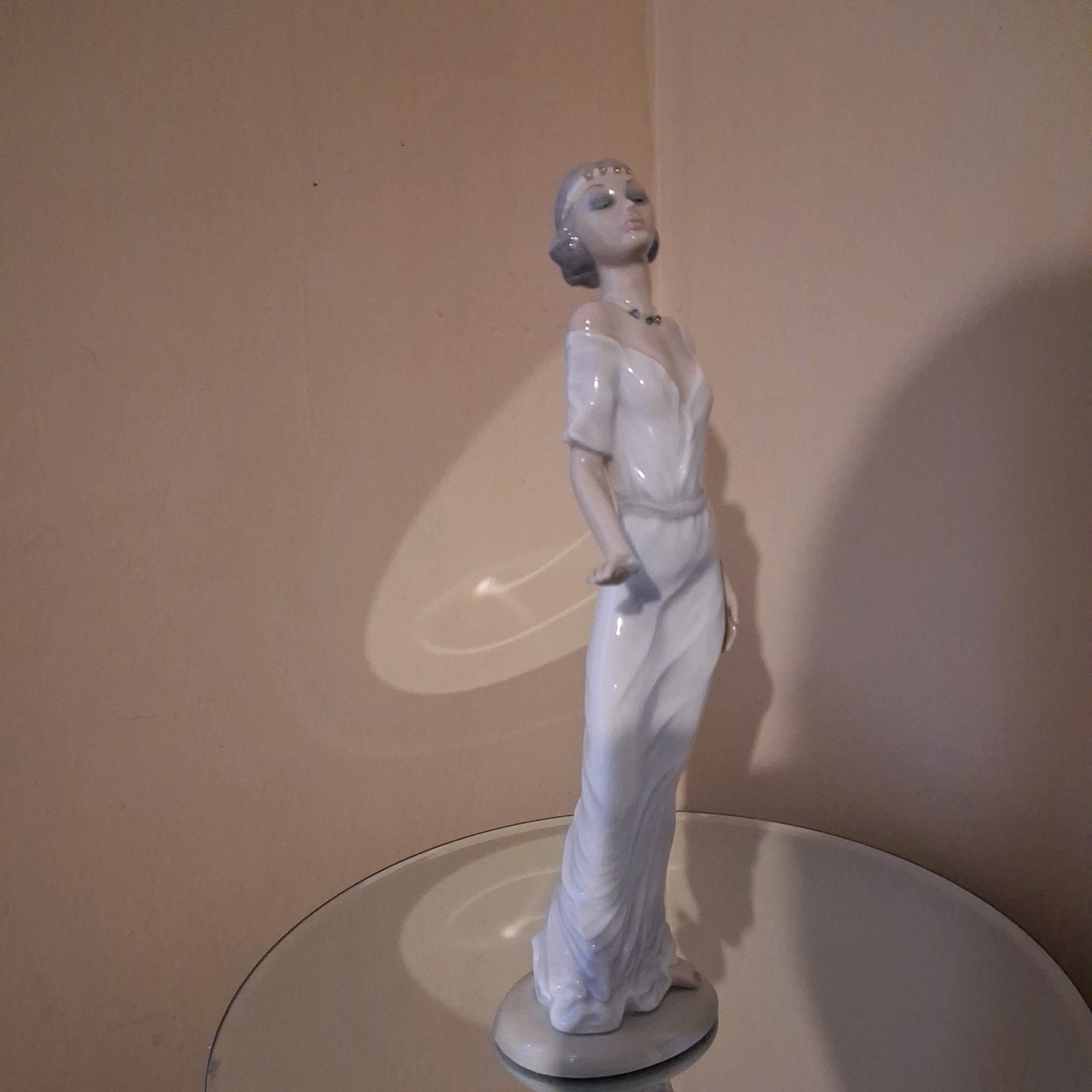 Vintage Casades Art Deco/Flapper Elegant Lady Porcelain Figurine Rare