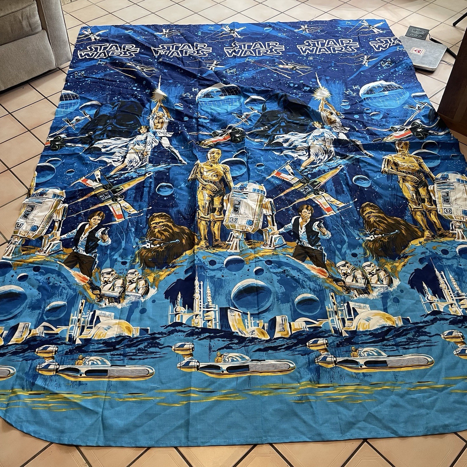 Vintage STAR WARS 70's Fabric Flat Sheet 30517 102x79'' Graphic Print Vintage STAR WARS 70's Fabric Flat Sheet 30517 102x79'' Graphic Print