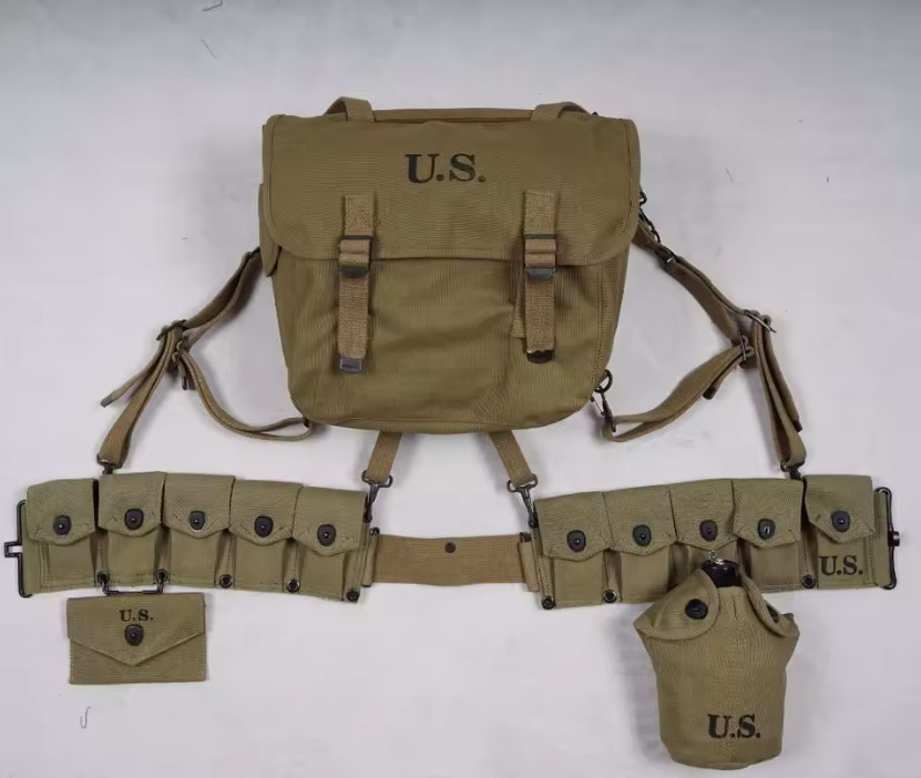 WWII WW2 US ARMY soldier EQUIPMENT M36 BAG BELT FIRST AID KIT AND 0.8L KETTLE WWII WW2 US ARMY soldier EQUIPMENT M36 BAG BELT FIRST AID KIT AND 0.8L KETTLE