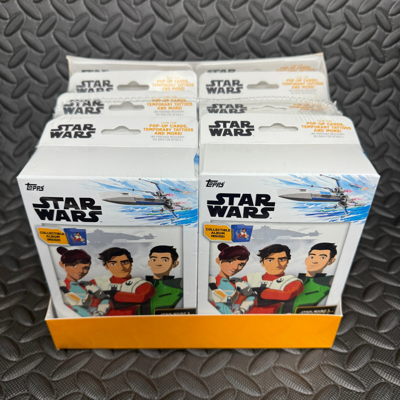 2019 TOPPS STAR WARS RESISTANCE NEW /SEALED HANGER BOX DISPLAY OF 8 BOXES DISNEY 2019 TOPPS STAR WARS RESISTANCE NEW /SEALED HANGER BOX DISPLAY OF 8 BOXES DISNEY