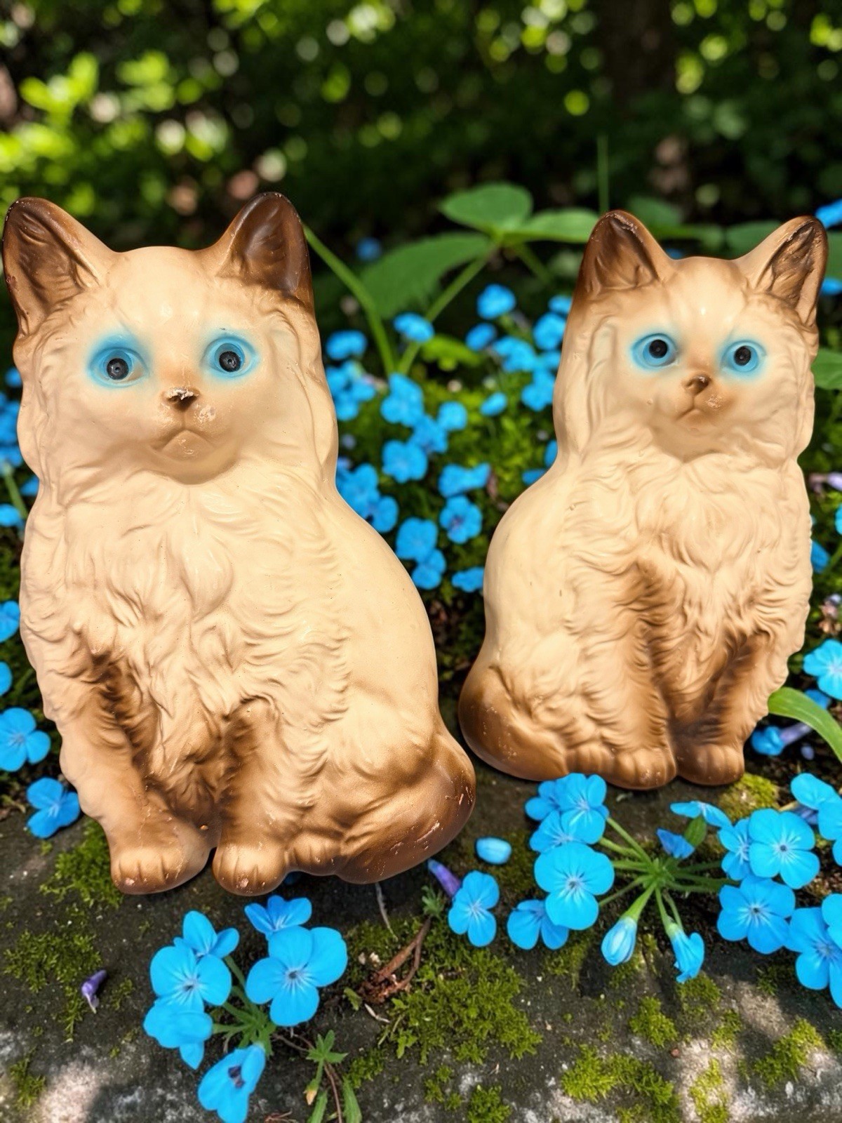 Vintage Pair of C FAVOR Chalkware Cats Wall Plaque Decor 1950’s 1960’s 🐈 Vintage Pair of C FAVOR Chalkware Cats Wall Plaque Decor 1950’s 1960’s 🐈