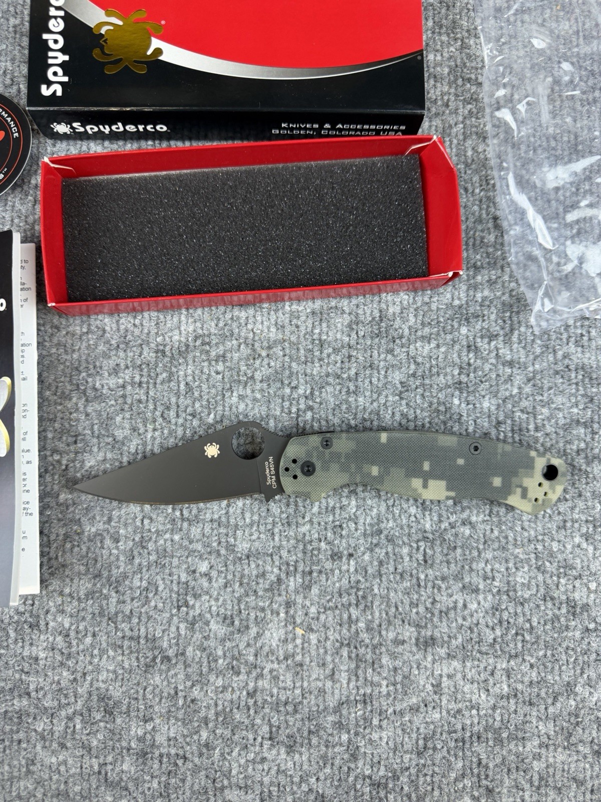 New Spyderco Paramilitary 2 Knife Digi Camo (3.4" Black S45VN) New Spyderco Paramilitary 2 Knife Digi Camo (3.4" Black S45VN)
