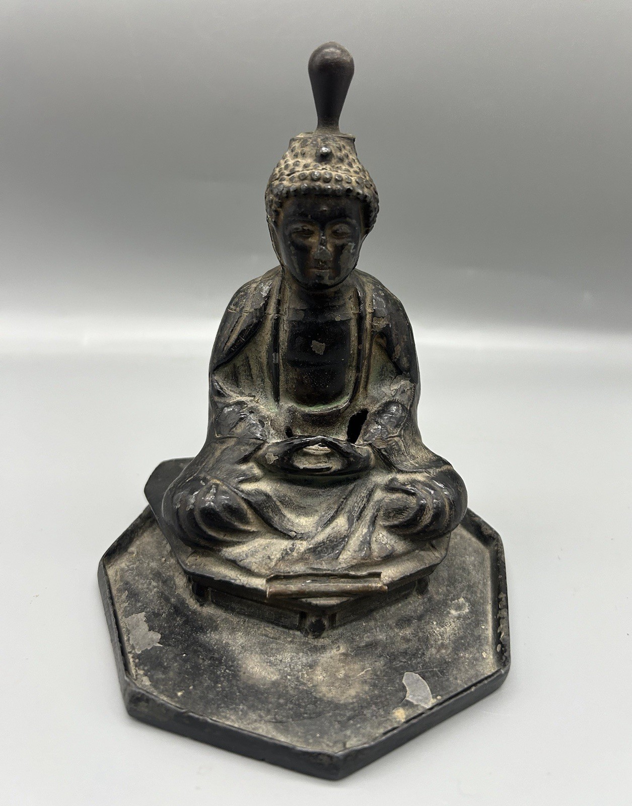 Rare Find Vintage Ronson Art Metal Works Striker Table Lighter Buddha. Rare Find Vintage Ronson Art Metal Works Striker Table Lighter Buddha.