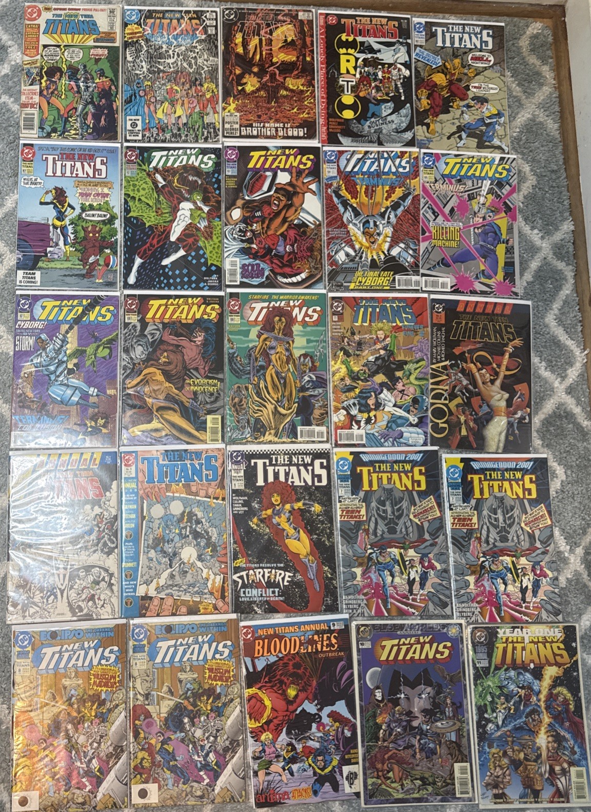 The New Teen Titans Comic Lot Of 25 (DC, 1980) Marv Wolfman, George Perez VG/NM The New Teen Titans Comic Lot Of 25 (DC, 1980) Marv Wolfman, George Perez VG/NM