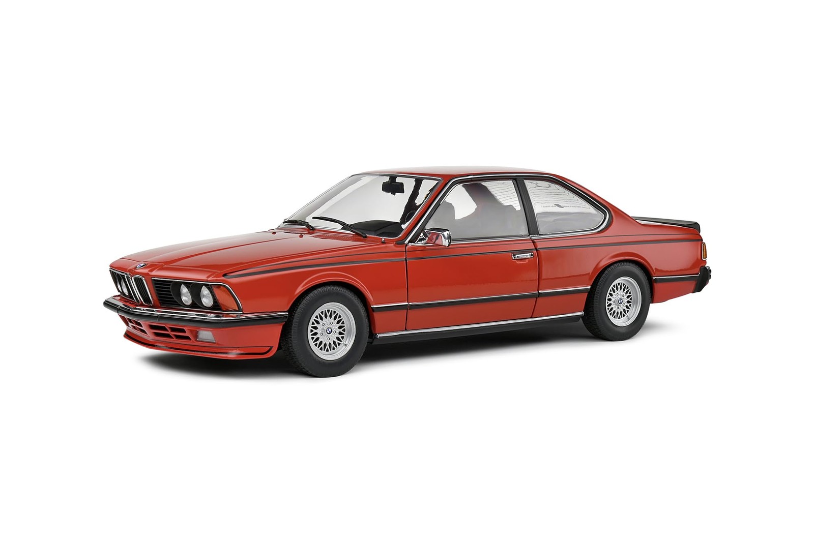 Solido 1:18 1984 BMW 635 CSI (E24) Red Car Model Solido 1:18 1984 BMW 635 CSI (E24) Red Car Model