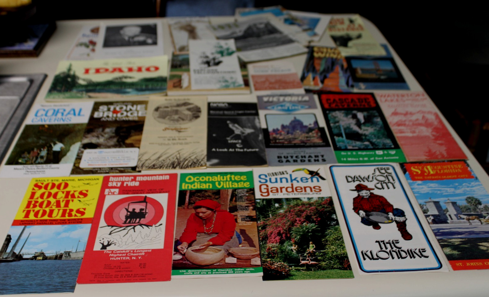 Large Lot Vintage Travel Brochures Mixed States Large Lot Vintage Travel Brochures Mixed States