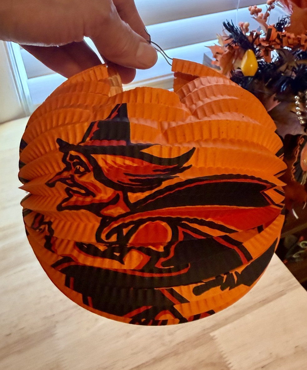 Antique/vintage German Witch Paper Halloween Lantern From The 20s Or 30s Antique/vintage German Witch Paper Halloween Lantern From The 20s Or 30s