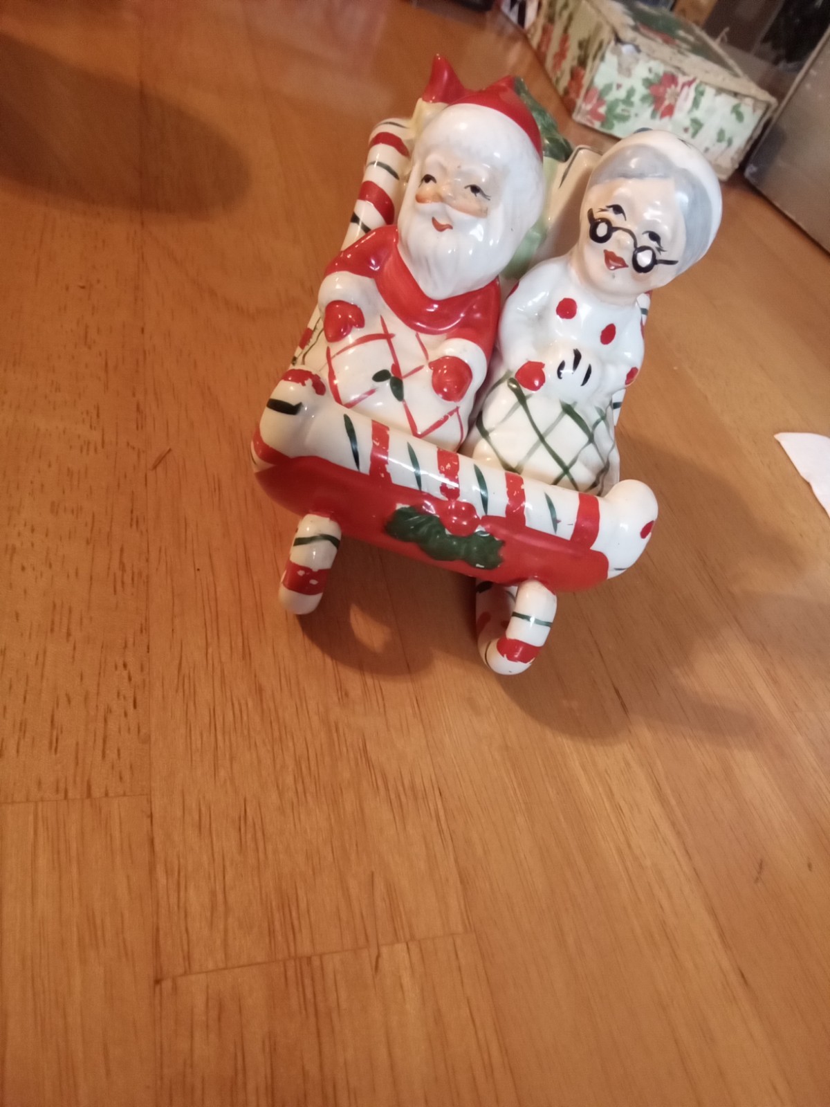 SIGNED 3 PIECE 1957 LEFTON 052 CERAMIC SLEIGH WITH SANTA CHRISTMAS MRS CLAUS SIGNED 3 PIECE 1957 LEFTON 052 CERAMIC SLEIGH WITH SANTA CHRISTMAS MRS CLAUS