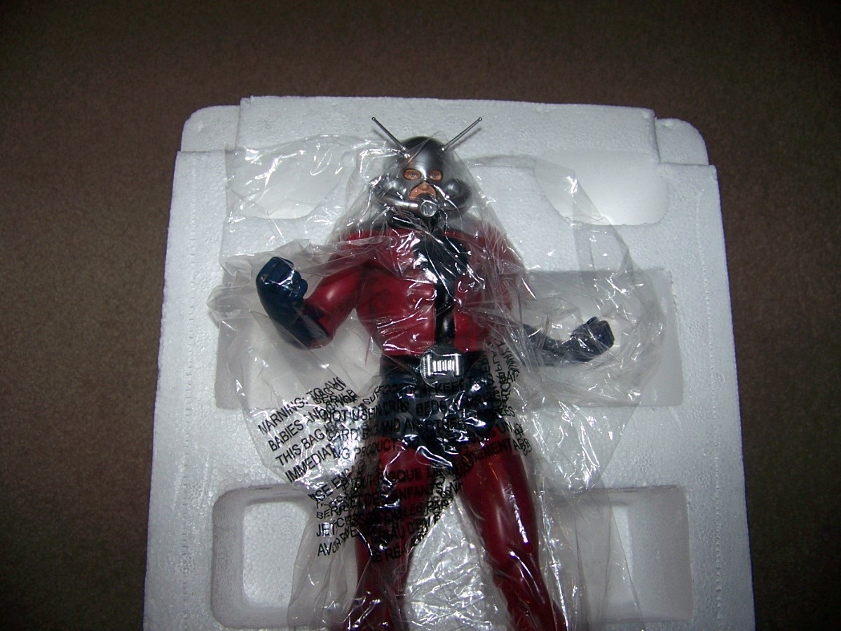 MARVEL BOWEN DESIGNS ANT-MAN STATUE - RARE ARTIST PROOF SIGNED BY RANDY BOWEN MARVEL BOWEN DESIGNS ANT-MAN STATUE - RARE ARTIST PROOF SIGNED BY RANDY BOWEN