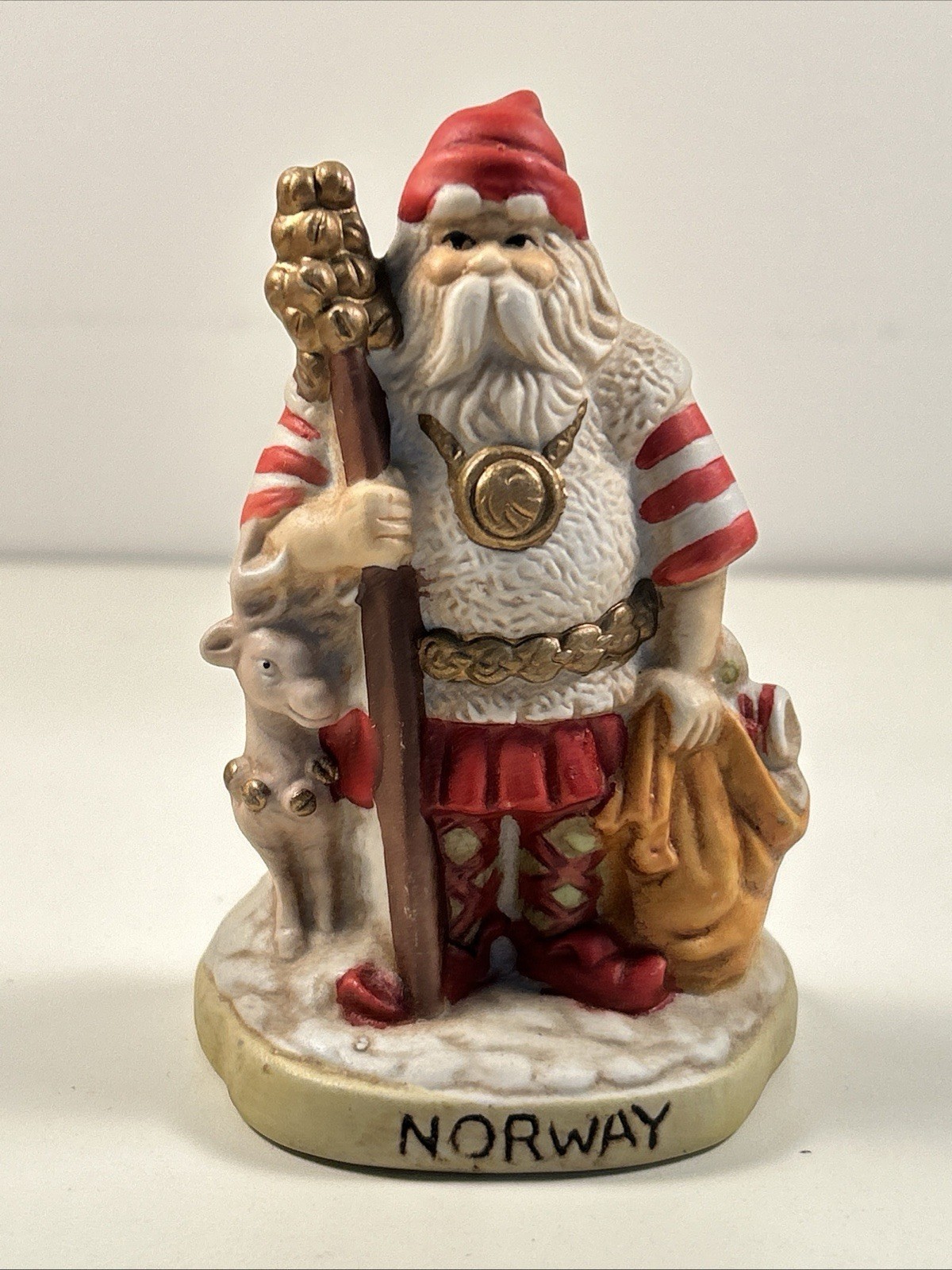 Vintage 1991 Santa’s of the Nations Norway Julesvenn Porcelain Figurine 8913 Box Vintage 1991 Santa’s of the Nations Norway Julesvenn Porcelain Figurine 8913 Box