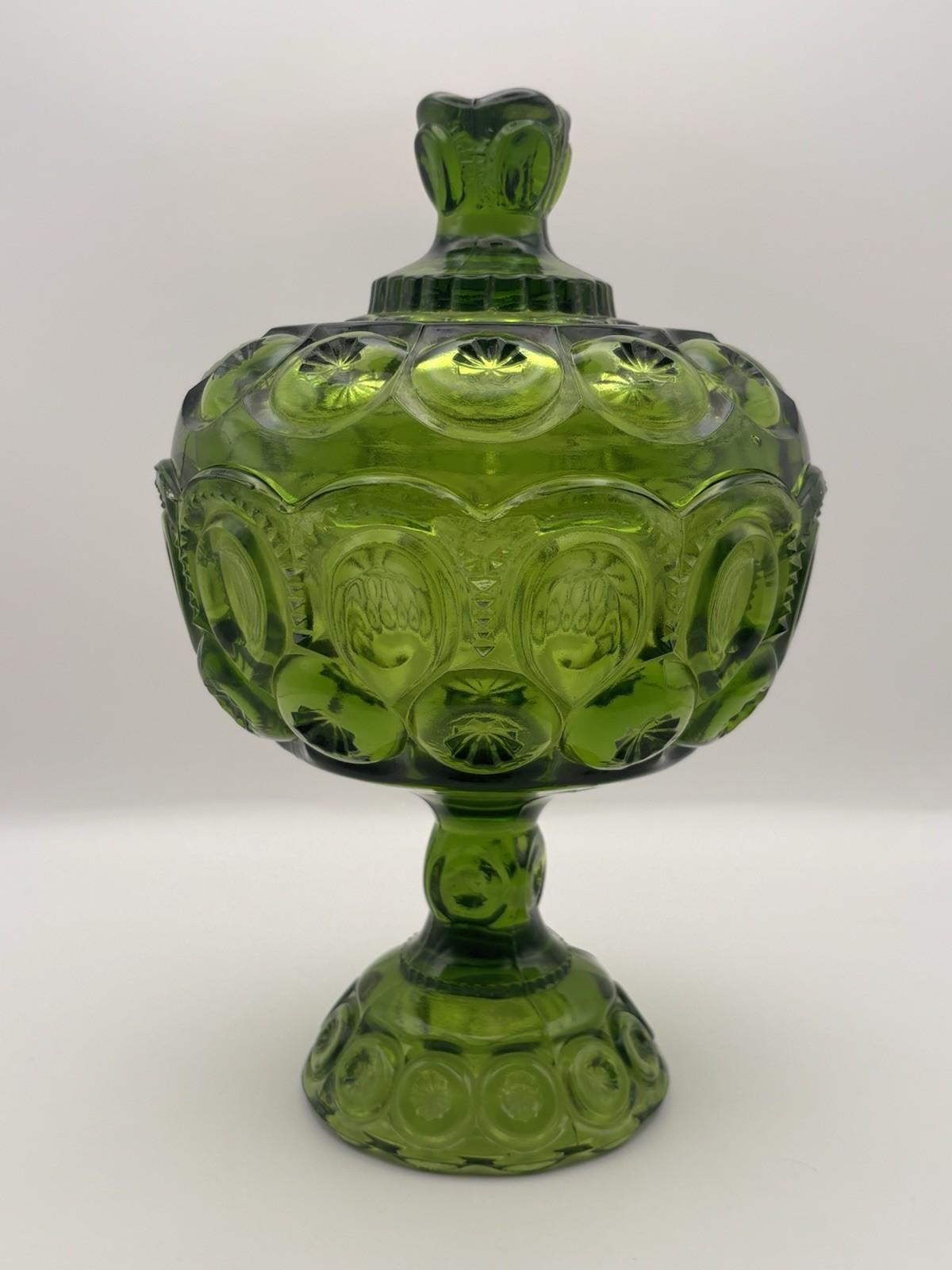 VTG LE Smith Green Moon and Star Large Covered Compote Candy Dish Lid 8” X 6.5” VTG LE Smith Green Moon and Star Large Covered Compote Candy Dish Lid 8” X 6.5”
