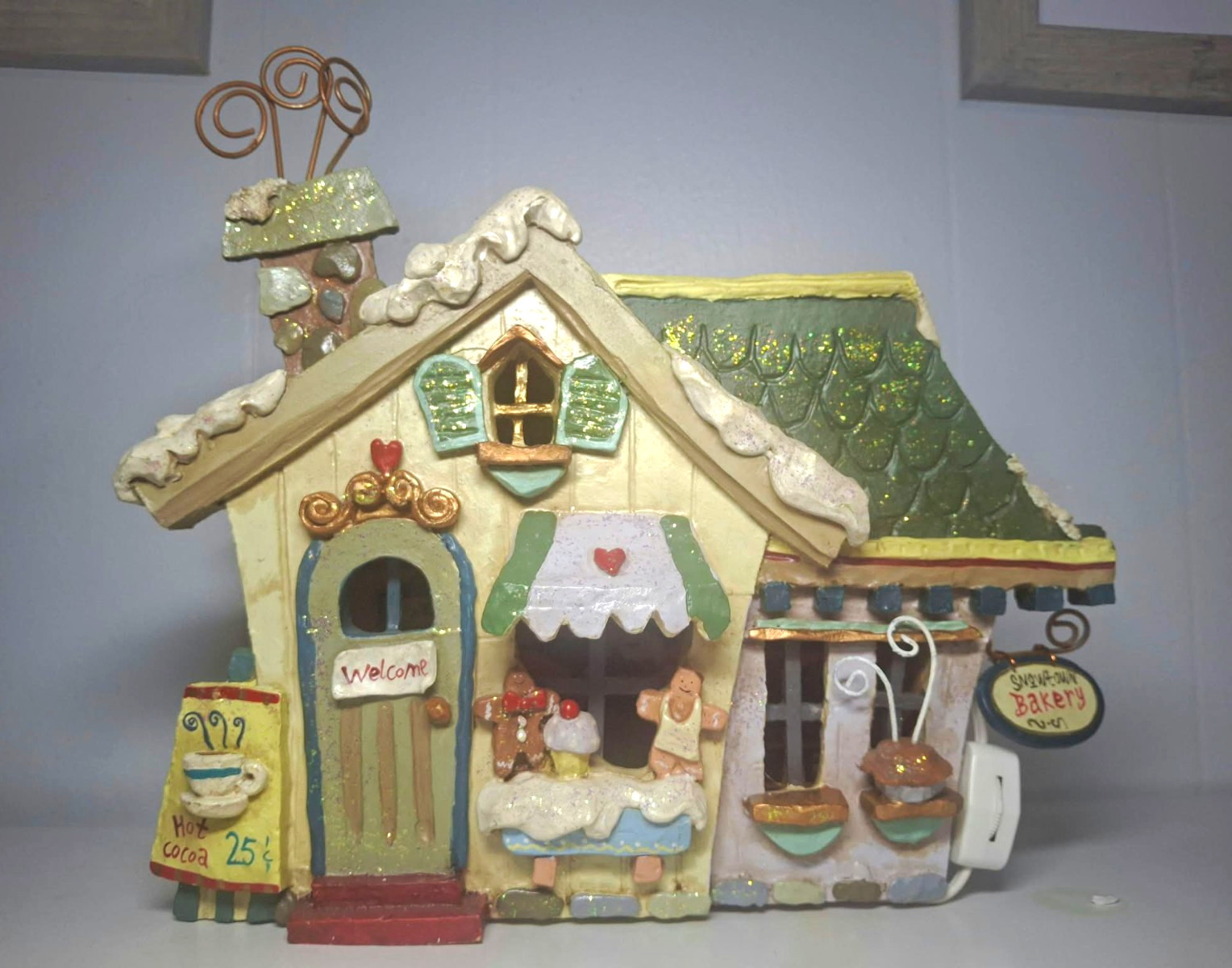Kurt S. Adler Snowtown Village Bakery House, Lighted Glitter Resin w/ Box