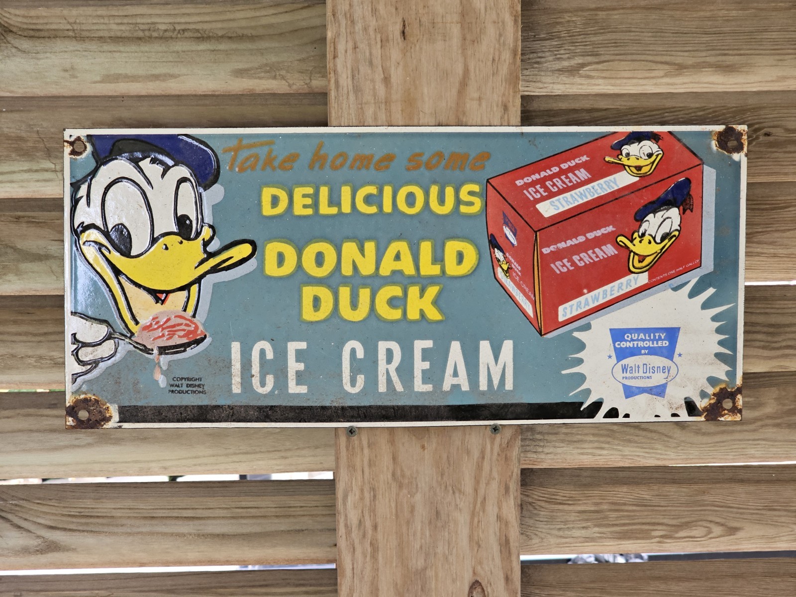 1950'S LARGE VINTAGE DONALD DUCK  ICE CREAM PORCELAIN SIGN 20 X 8.75
