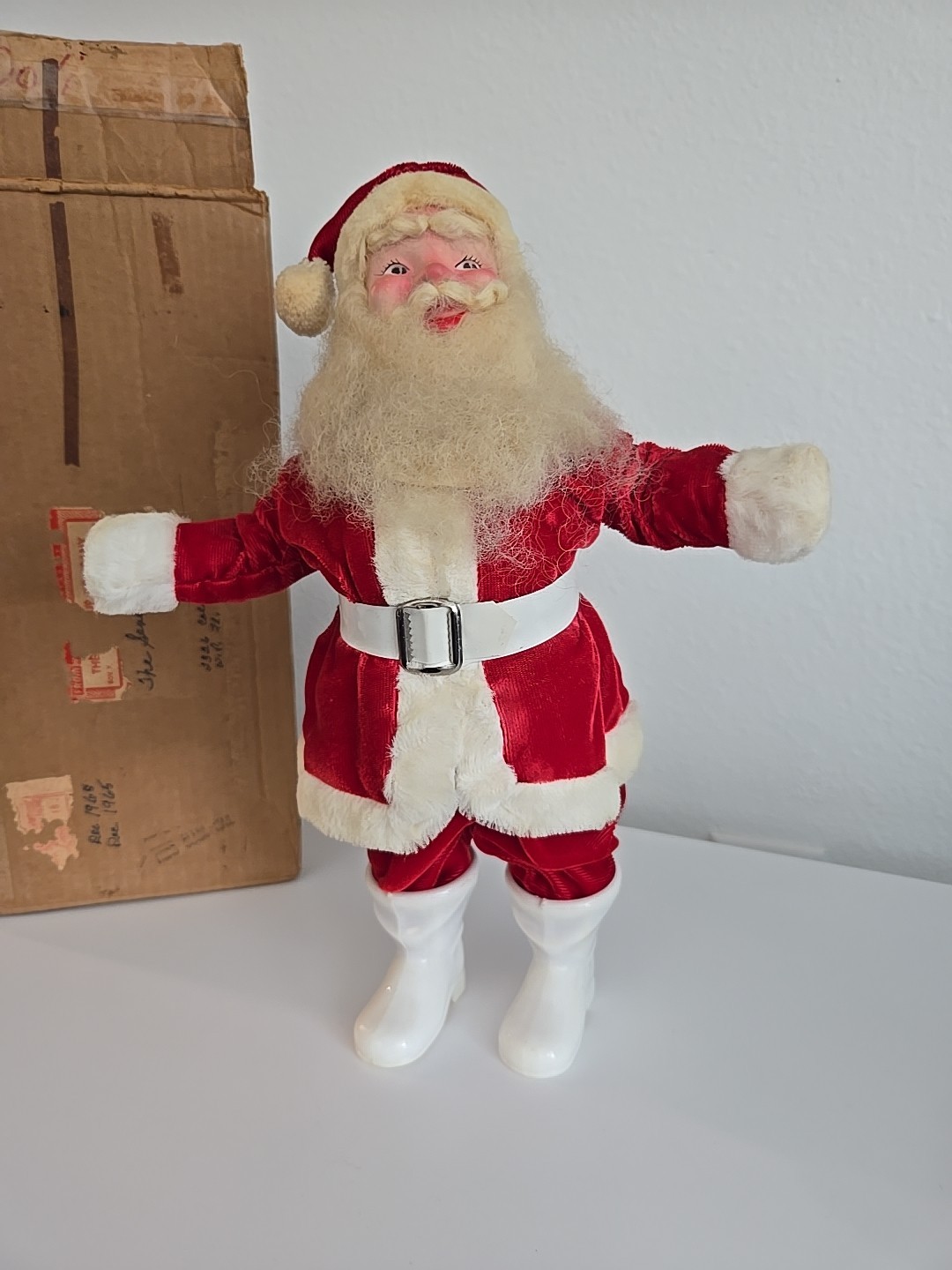 VINTAGE 1950's DISPLAY Harold Gale Santa Claus 14” W/ ORIGINAL 7 UP MAILING BOX VINTAGE 1950's DISPLAY Harold Gale Santa Claus 14” W/ ORIGINAL 7 UP MAILING BOX