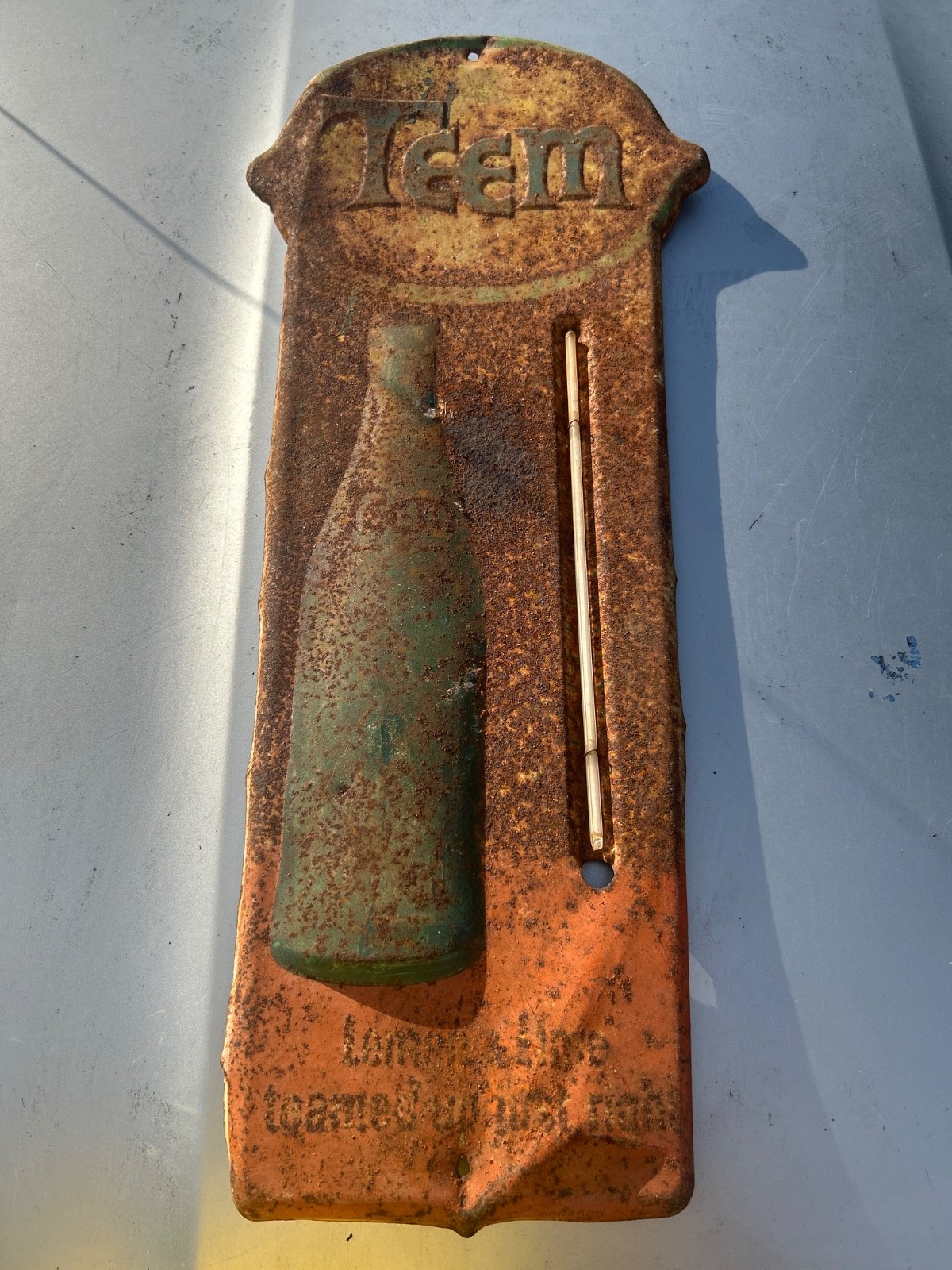 Vtg 1960s Original U.S.A Metal Teem Soda Beverage Art Advertising Thermometer Vtg 1960s Original U.S.A Metal Teem Soda Beverage Art Advertising Thermometer
