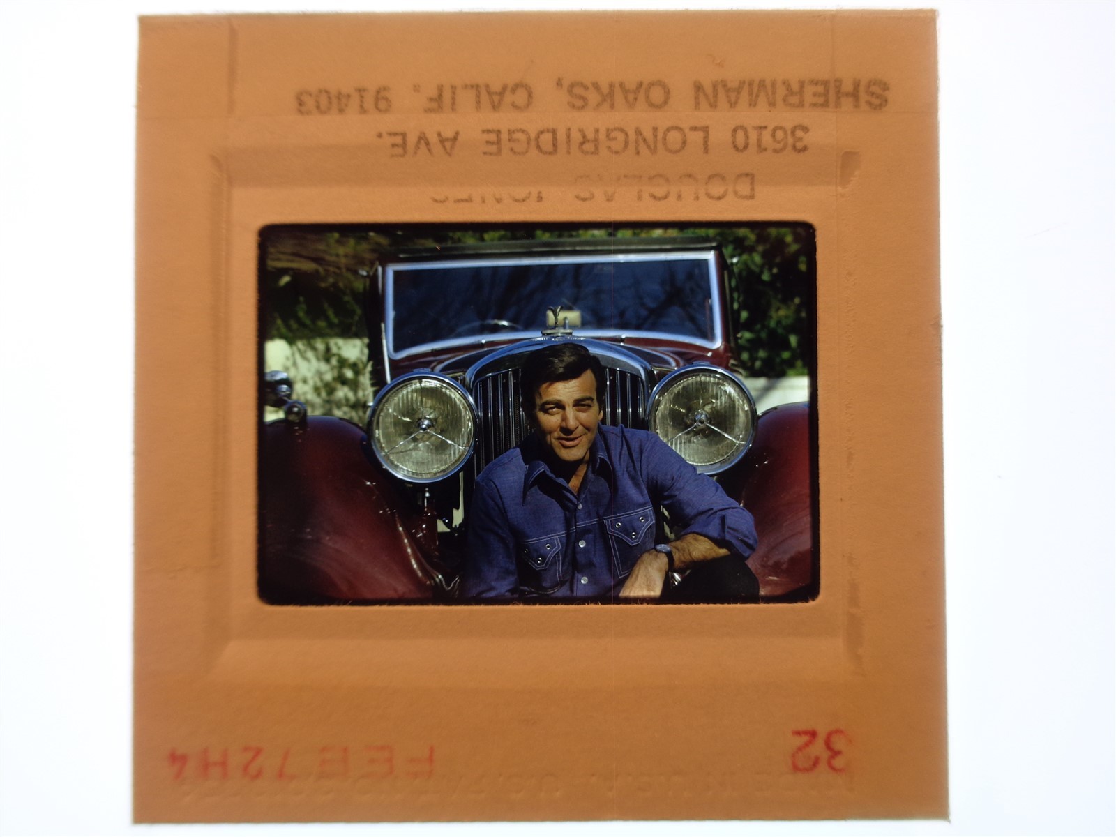 RHE2-352 MIKE CONNORS 1972 ORIGINAL DOUGLAS JONES COVER SHOOT 35MM COLOR SLIDE RHE2-352 MIKE CONNORS 1972 ORIGINAL DOUGLAS JONES COVER SHOOT 35MM COLOR SLIDE