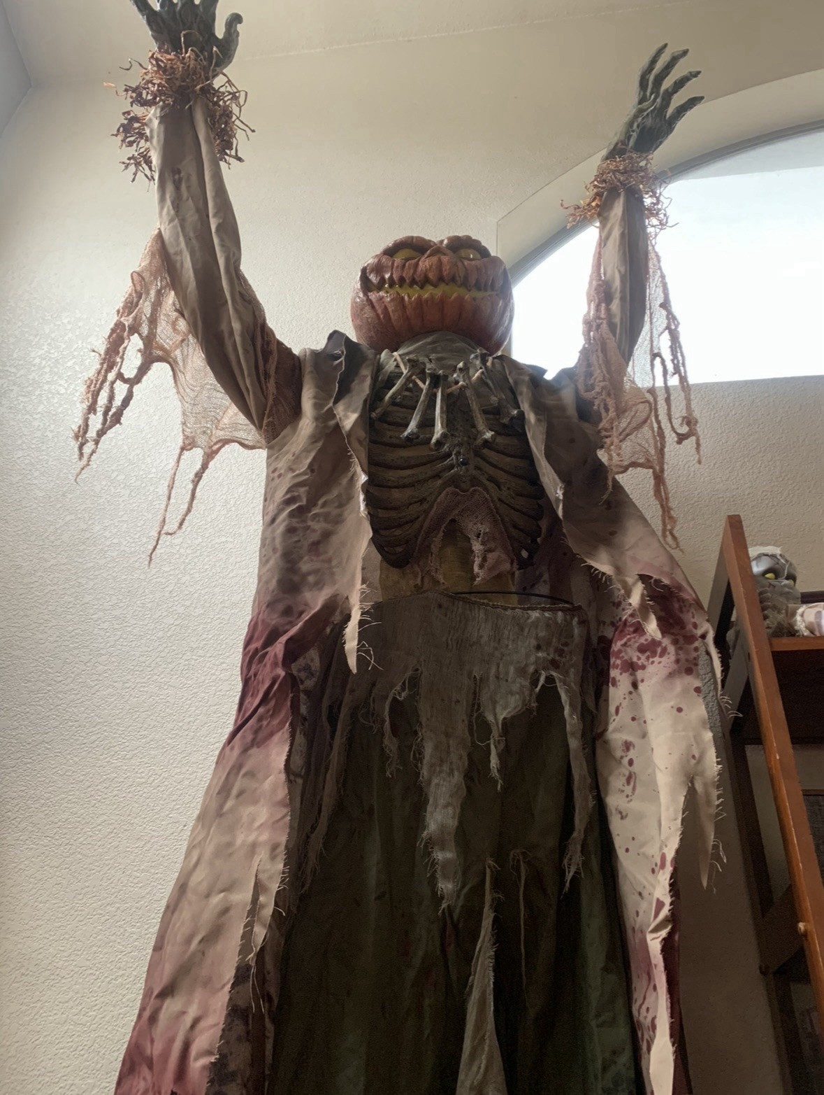 Spirit Halloween 2012 Corn Stalker Animatronic Life Size SVI Prop WORKING (READ)