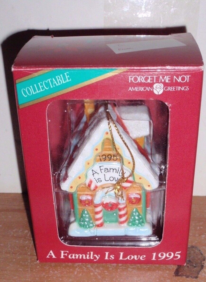 1995 AMERICAN GREETINGS CHRISTMAS ORNAMENT CHRISTMAS COTTAGE A FAMILY IS LOVE 