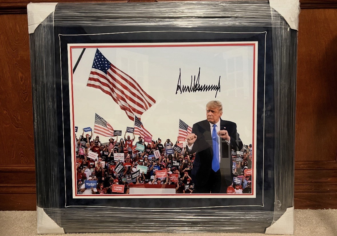 President Donald Trump Signed Autographed Framed 20x24 Photo Beckett Letter BOLD President Donald Trump Signed Autographed Framed 20x24 Photo Beckett Letter BOLD