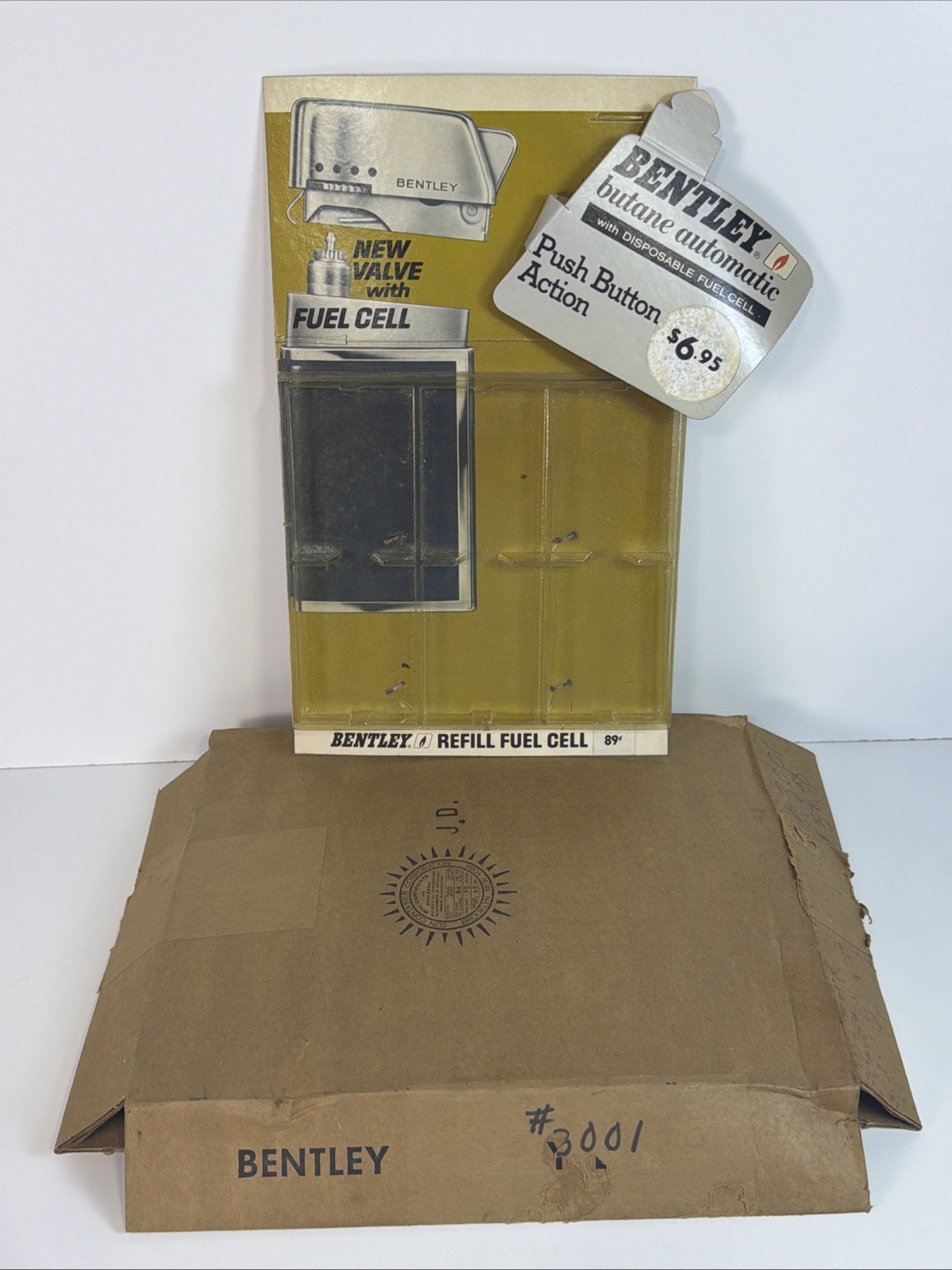 VTG BENTLEY Butane Automatic Pipe Lighter Store Display w/ Box 15x10” WOW RARE VTG BENTLEY Butane Automatic Pipe Lighter Store Display w/ Box 15x10” WOW RARE
