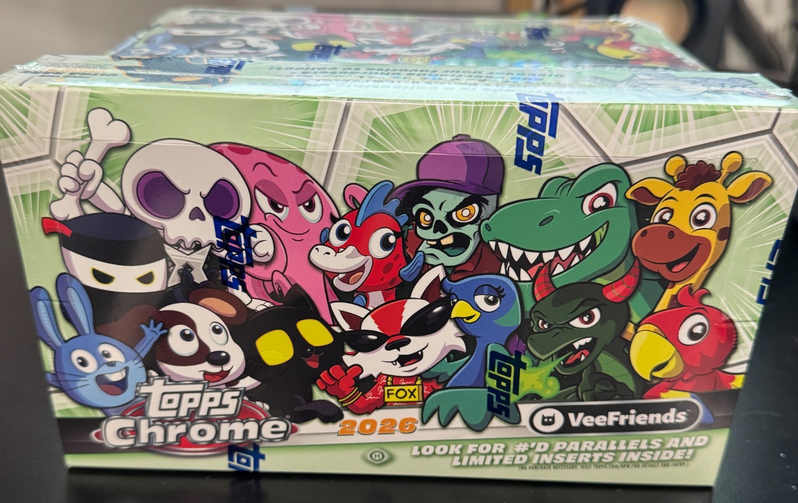 🚀 2026 Topps Chrome VeeFriends Hobby Box – Factory Sealed (In Hand) 🚀 🚀 2026 Topps Chrome VeeFriends Hobby Box – Factory Sealed (In Hand) 🚀