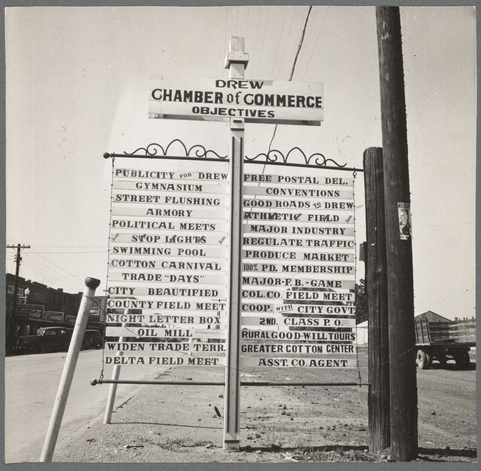 Old 8X10 Photo, 1930's Chamber of Commerce sign. Drew, MS 57651063
