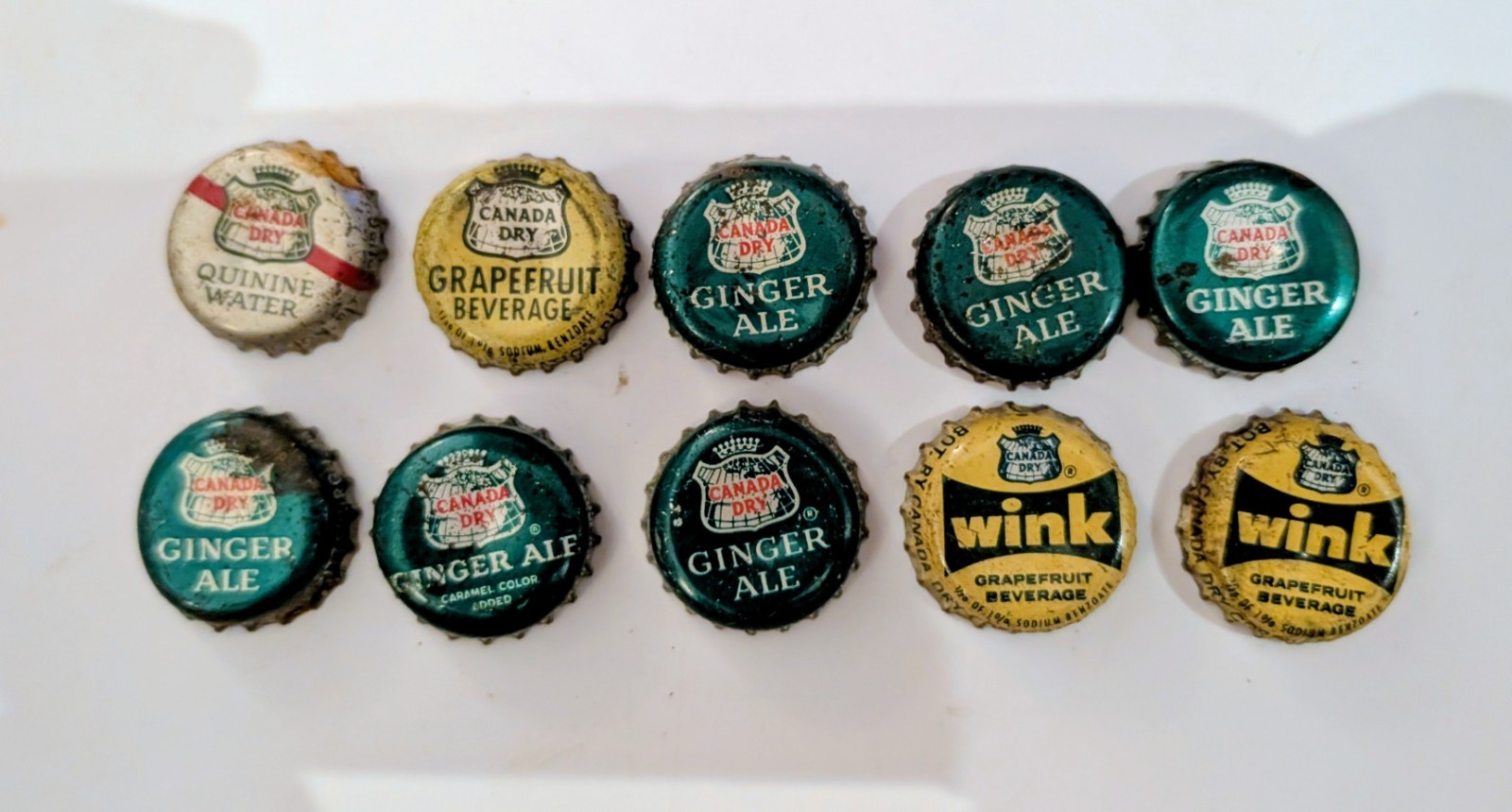 10 Canada Dry Brand Pop Bottle Caps 10 Canada Dry Brand Pop Bottle Caps